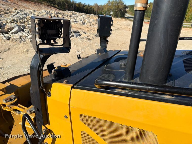 image for item EF1456 2019 Caterpillar D6 dozer