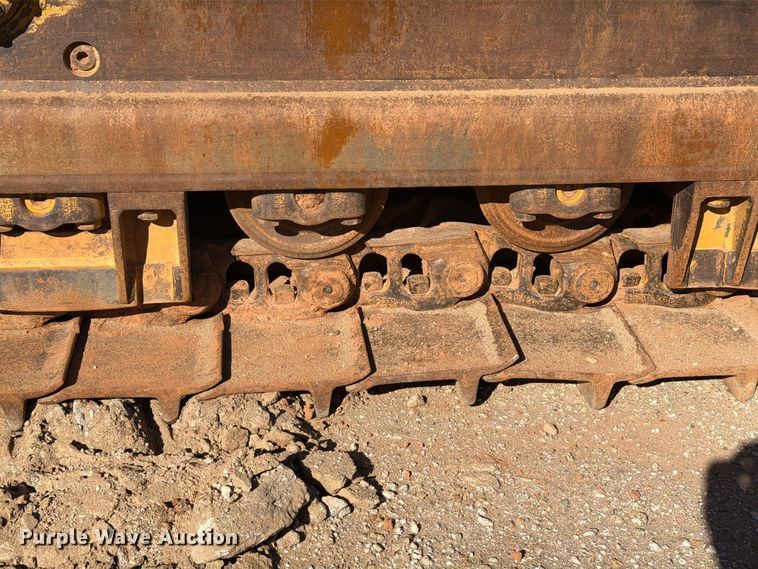 image for item EF1456 2019 Caterpillar D6 dozer