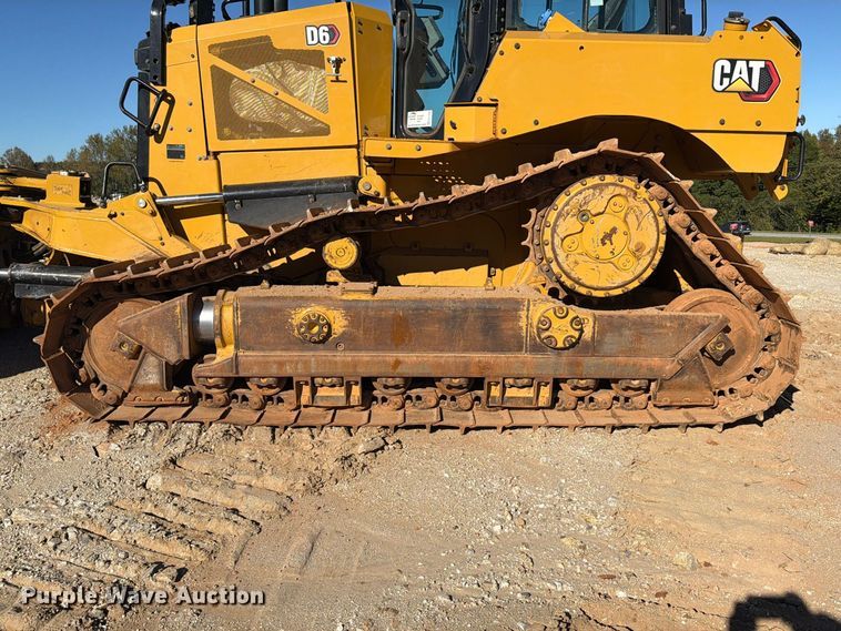image for item EF1456 2019 Caterpillar D6 dozer