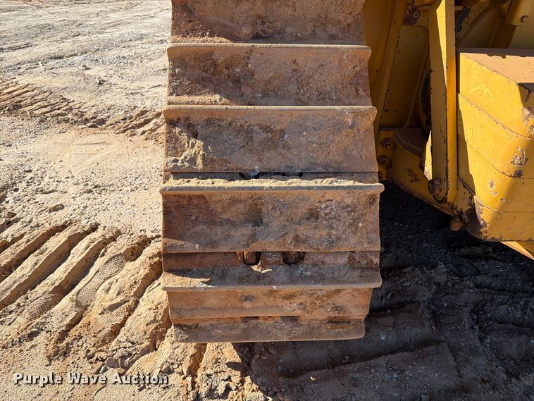 image for item EF1456 2019 Caterpillar D6 dozer