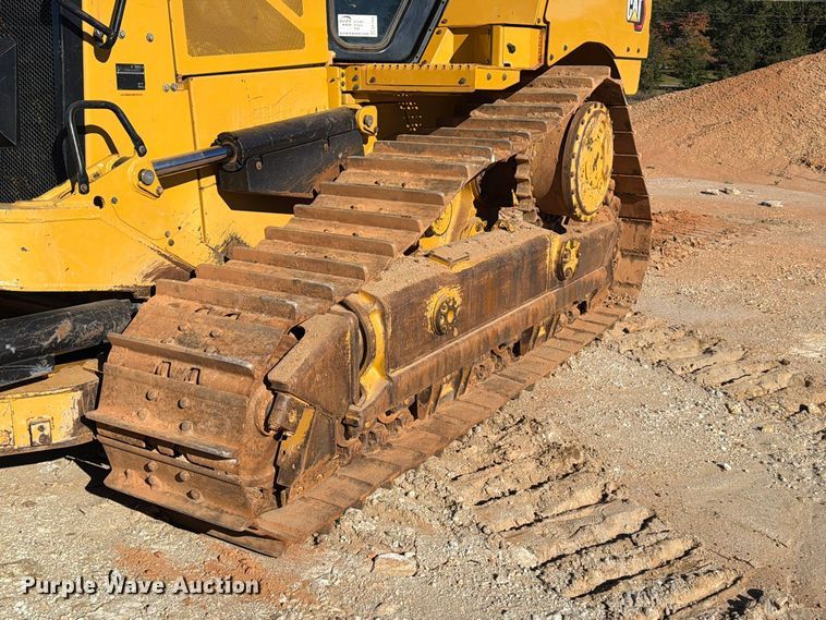 image for item EF1456 2019 Caterpillar D6 dozer