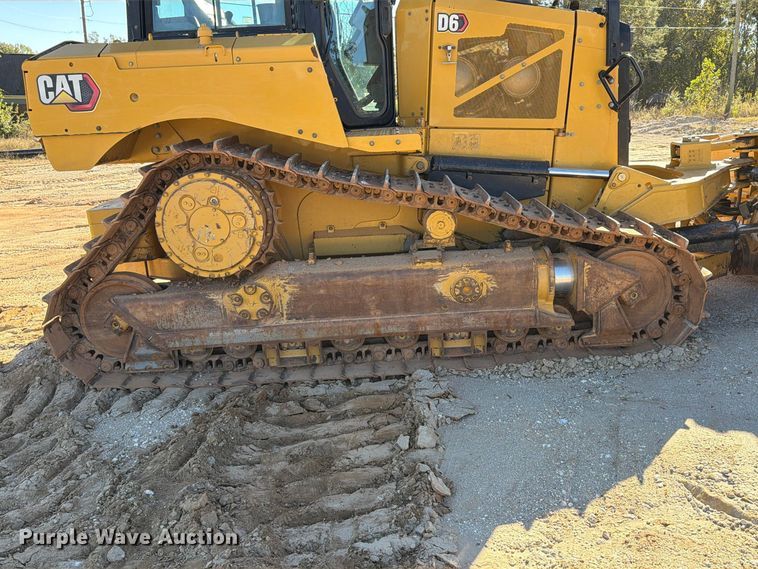 image for item EF1456 2019 Caterpillar D6 dozer