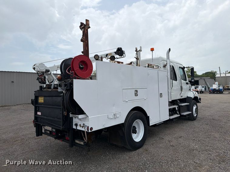 image for item EG9326 2014 Freightliner 108SD Crew Cab utility / service truck