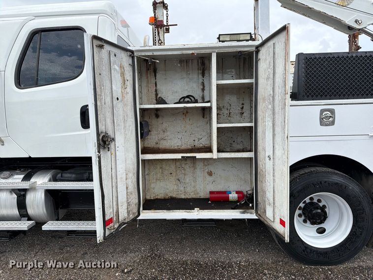 image for item EG9326 2014 Freightliner 108SD Crew Cab utility / service truck
