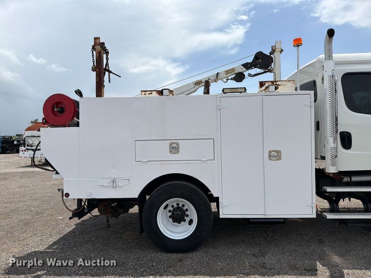 image for item EG9326 2014 Freightliner 108SD Crew Cab utility / service truck