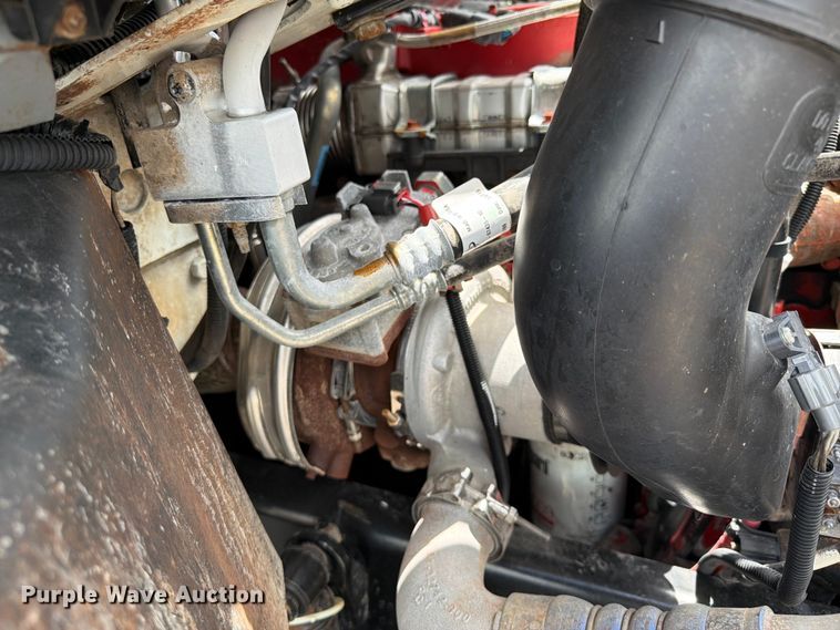 image for item EG9326 2014 Freightliner 108SD Crew Cab utility / service truck