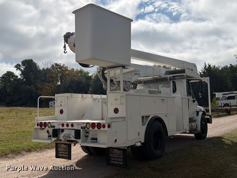 image for item EI7799 2012 International MA025 bucket truck