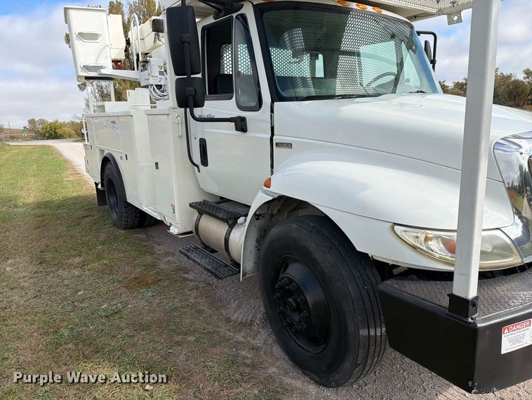 image for item EI7799 2012 International MA025 bucket truck