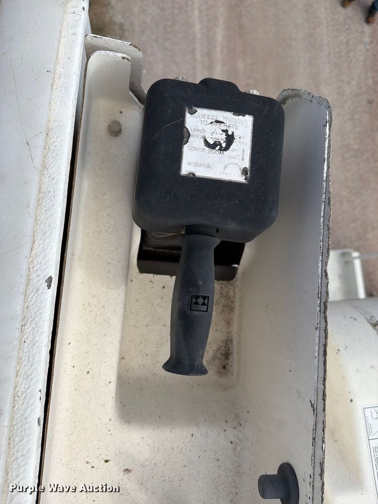image for item EI7799 2012 International MA025 bucket truck