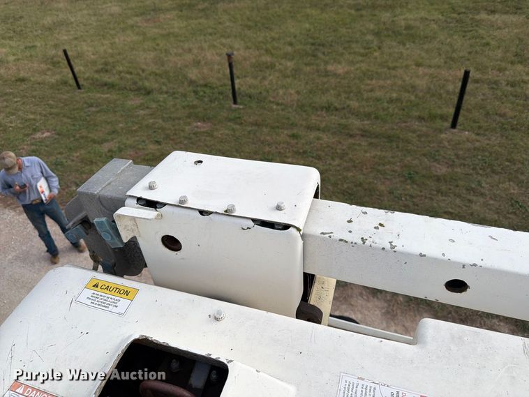 image for item EI7799 2012 International MA025 bucket truck