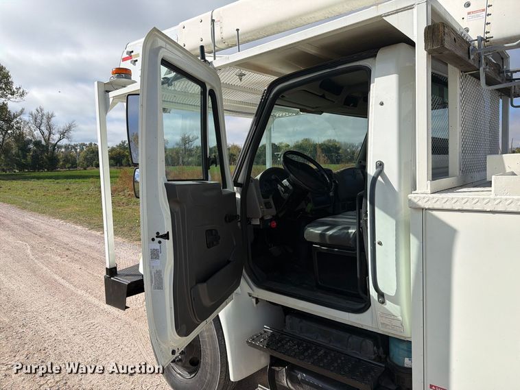 image for item EI7799 2012 International MA025 bucket truck
