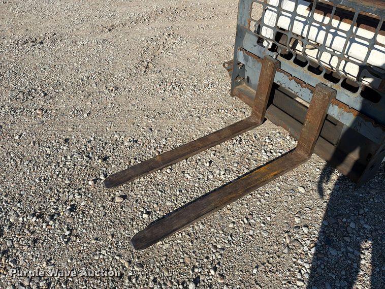 image for item EI7848 2003 Bobcat 185S skid steer loader