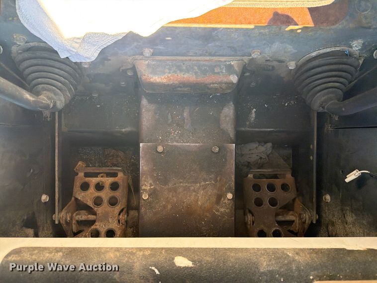 image for item EI7848 2003 Bobcat 185S skid steer loader