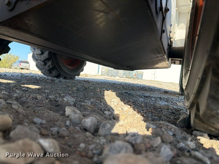 image for item EI7848 2003 Bobcat 185S skid steer loader