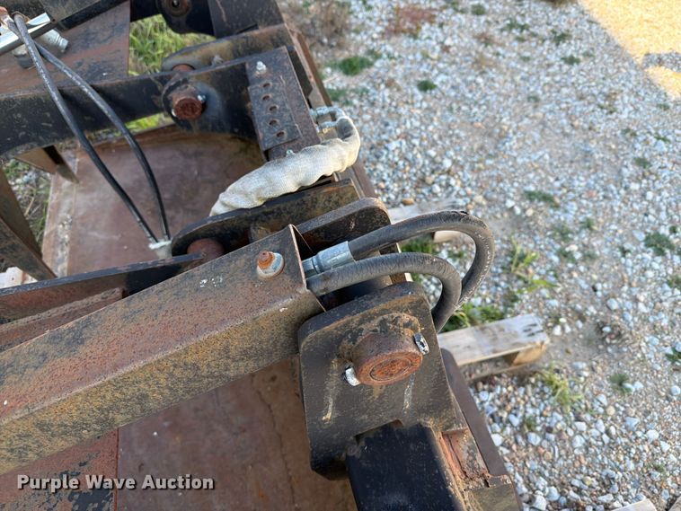 image for item EI7850 skid steer grapple bucket
