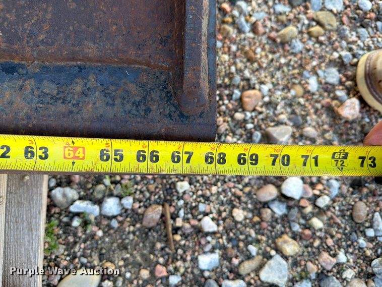 image for item EI7850 skid steer grapple bucket