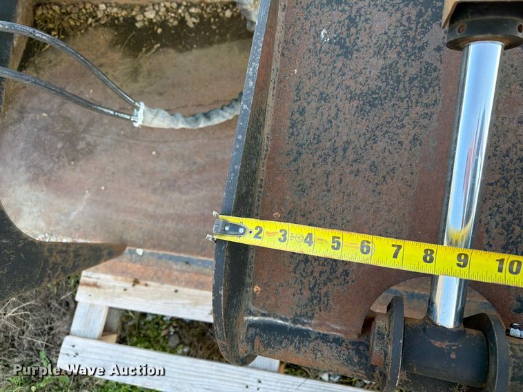 image for item EI7850 skid steer grapple bucket
