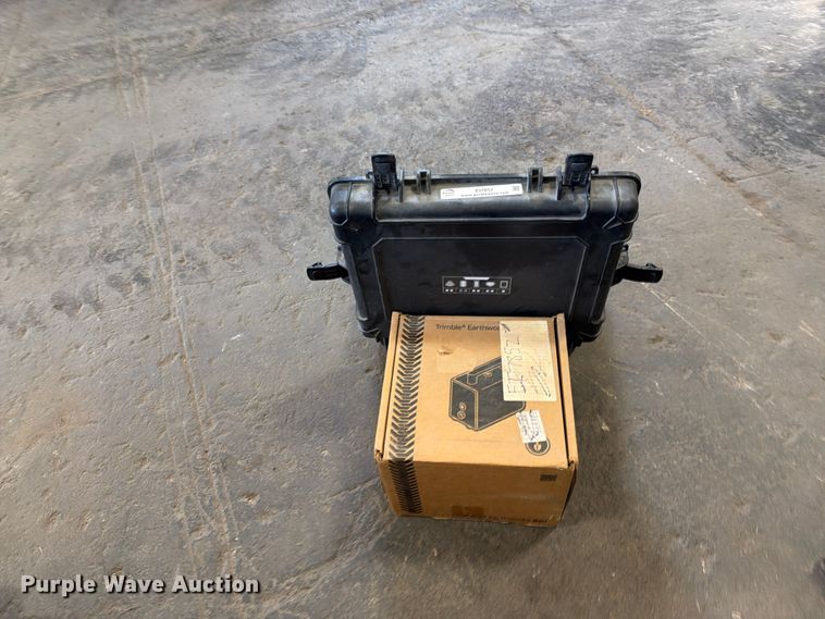 image for item EI7852 Trimble Earthworks Go laser receiver