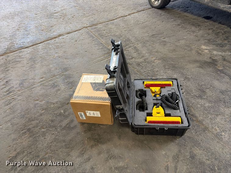 image for item EI7853 Trimble Earthworks Go laser receiver