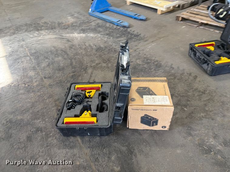 image for item EI7853 Trimble Earthworks Go laser receiver