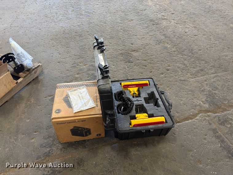 image for item EI7854 Trimble Earthworks Go laser receiver