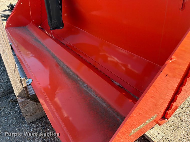 image for item EI7861 Land Pride CB1072 skid steer bucket