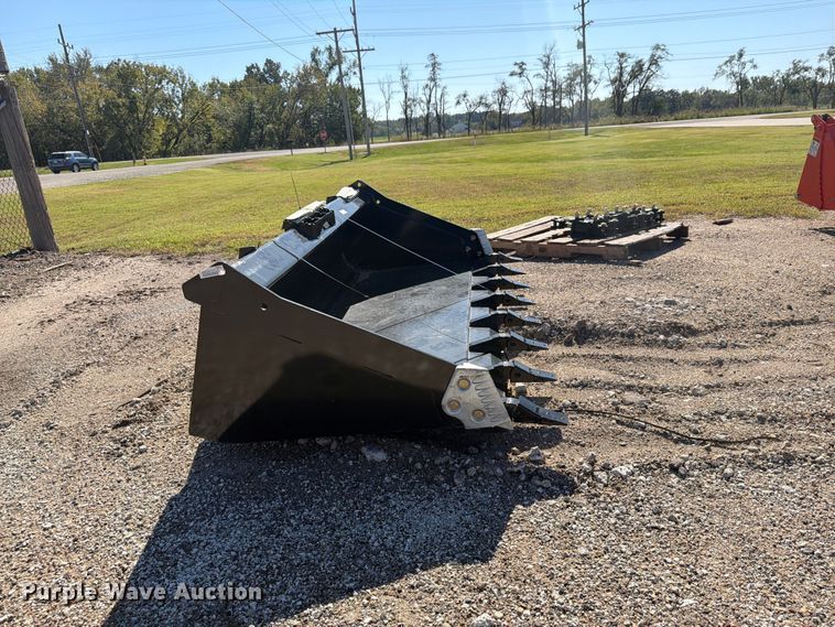 image for item EI7863 Land Pride AP-HD74LLT skid steer bucket