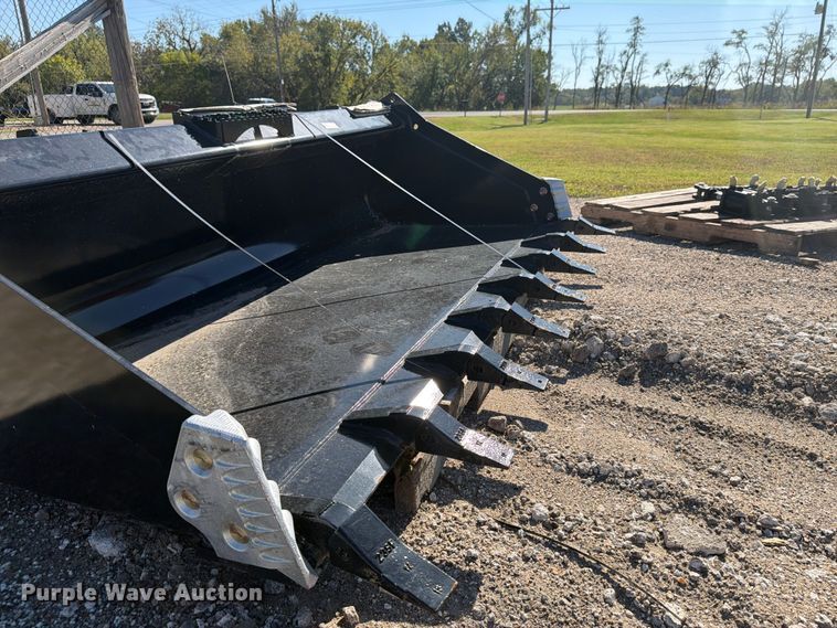 image for item EI7863 Land Pride AP-HD74LLT skid steer bucket