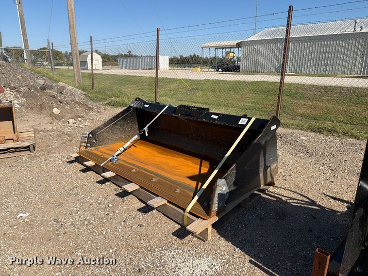 image for item EI7865 Land Pride AP-HD68LLC skid steer bucket