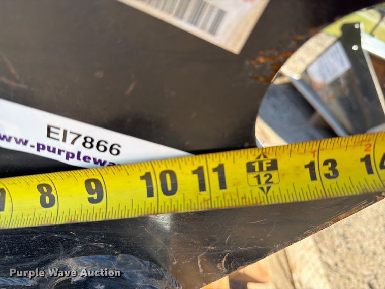 image for item EI7866 Mini excavator bucket