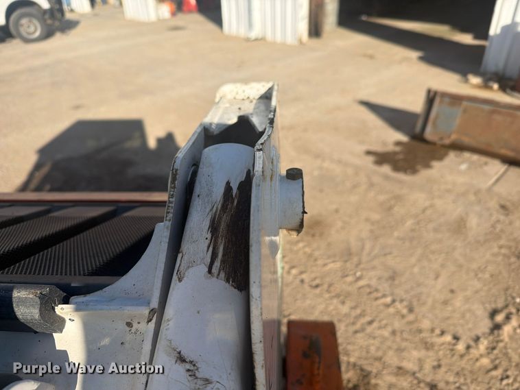 image for item EI7869 1999 Bobcat 751 skid steer loader
