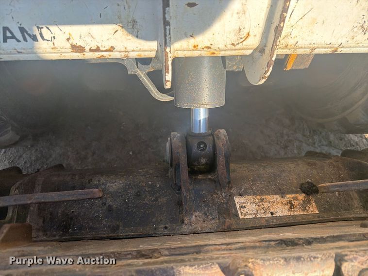 image for item EI7869 1999 Bobcat 751 skid steer loader