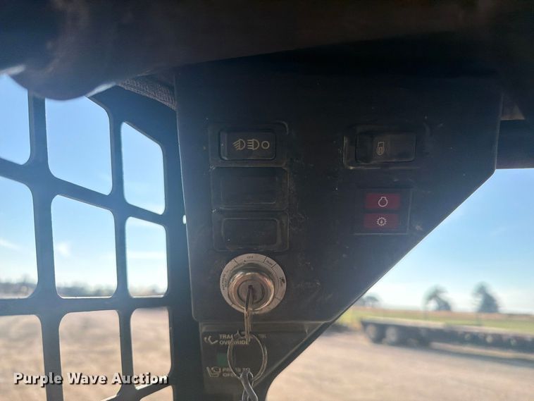 image for item EI7869 1999 Bobcat 751 skid steer loader