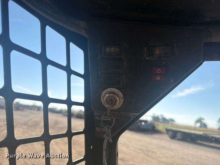 image for item EI7869 1999 Bobcat 751 skid steer loader