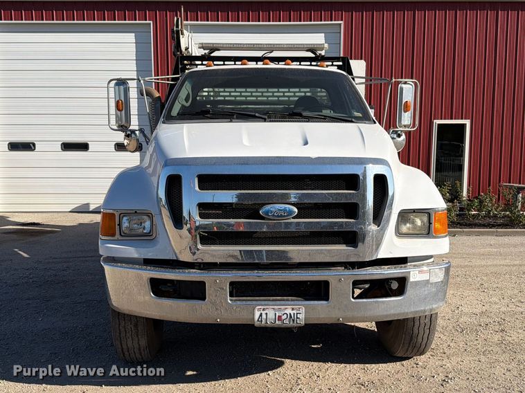 image for item EO8797 2008 Ford F750 Super Duty utility / service truck