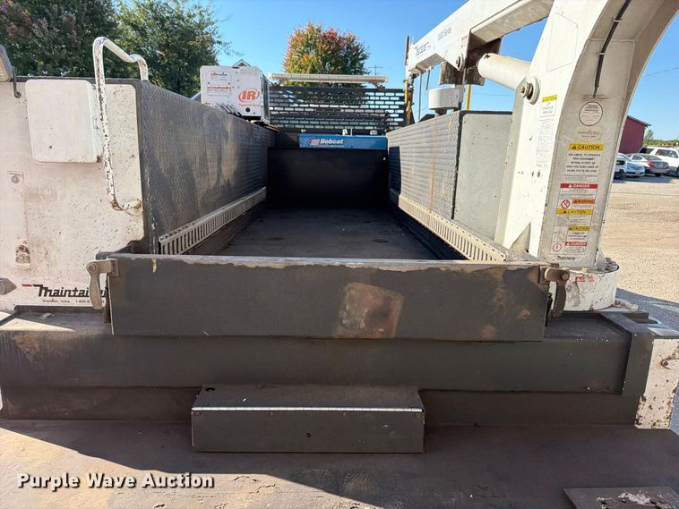 image for item EO8797 2008 Ford F750 Super Duty utility / service truck