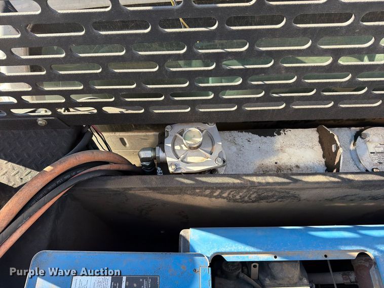 image for item EO8797 2008 Ford F750 Super Duty utility / service truck