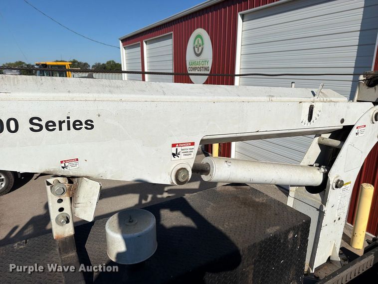 image for item EO8797 2008 Ford F750 Super Duty utility / service truck