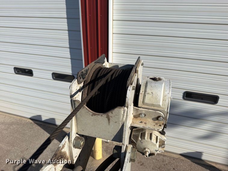 image for item EO8797 2008 Ford F750 Super Duty utility / service truck