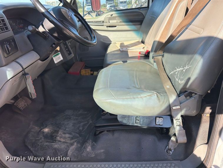 image for item EO8797 2008 Ford F750 Super Duty utility / service truck