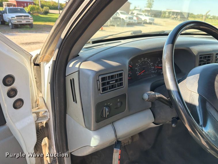 image for item EO8797 2008 Ford F750 Super Duty utility / service truck