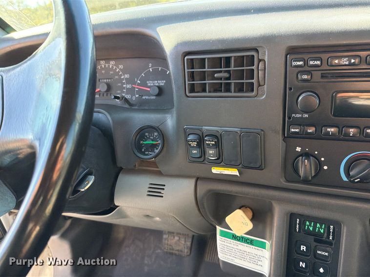 image for item EO8797 2008 Ford F750 Super Duty utility / service truck
