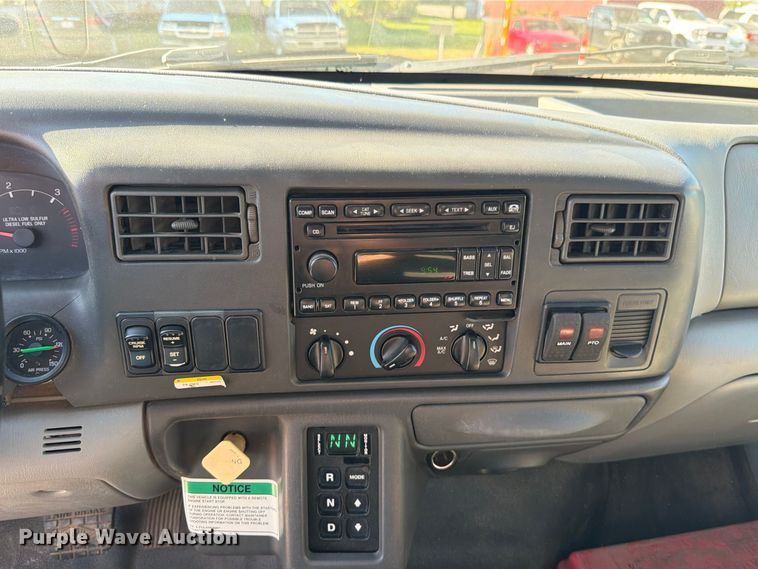 image for item EO8797 2008 Ford F750 Super Duty utility / service truck