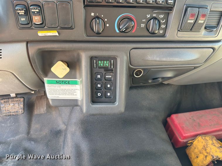 image for item EO8797 2008 Ford F750 Super Duty utility / service truck