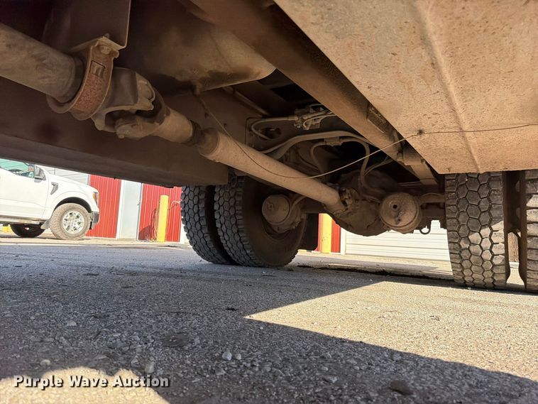 image for item EO8797 2008 Ford F750 Super Duty utility / service truck