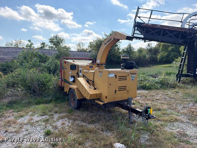 image for item EO8802 2012 Vermeer BC1000XL wood chipper