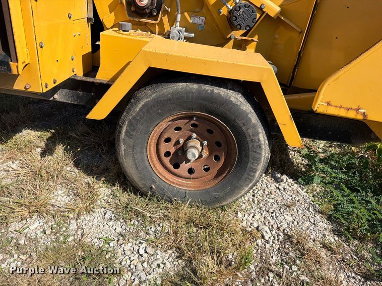 image for item EO8802 2012 Vermeer BC1000XL wood chipper