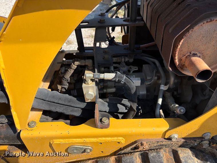 image for item EO8803 2017 Vermeer RTX250 walk-behind trencher