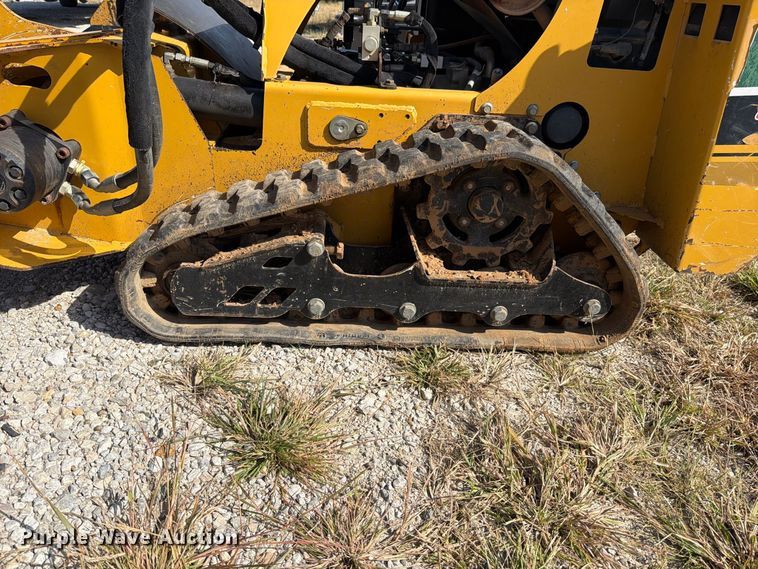 image for item EO8803 2017 Vermeer RTX250 walk-behind trencher