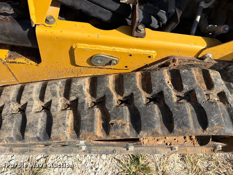image for item EO8803 2017 Vermeer RTX250 walk-behind trencher